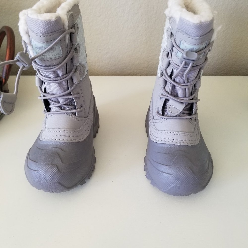 Northface Toddler girl snow boots. Size 10